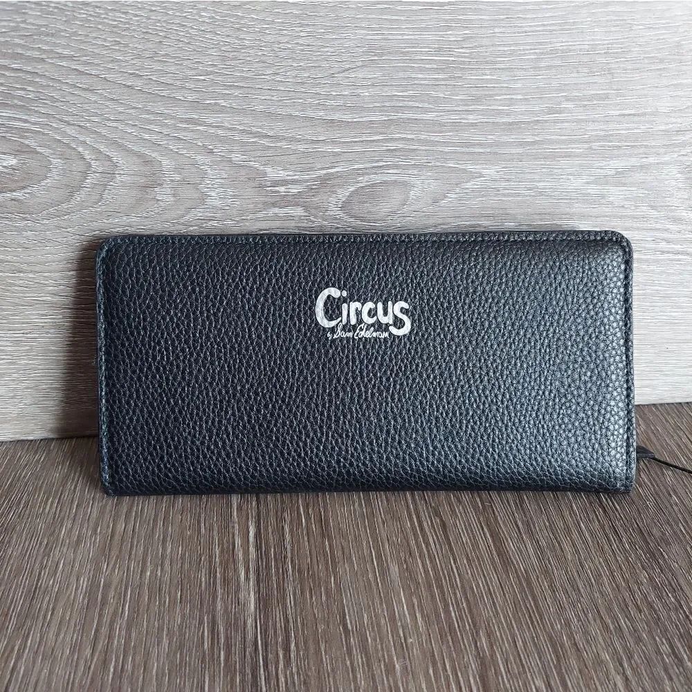 NEW Circus By Sam Edelman Black Bi Fold Wallet Vegan
